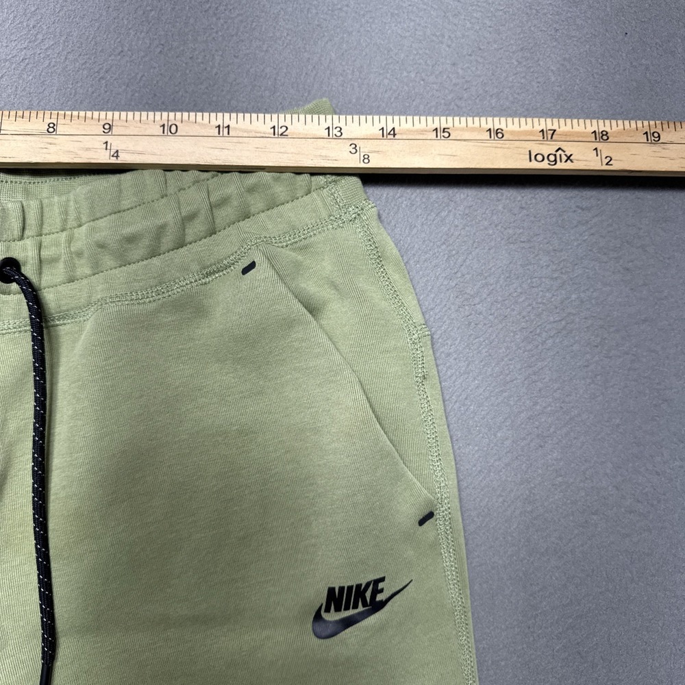 Nike Tech Fleece Jogger Pants Womens Sz Medium Green Athletic Pockets Athleisure - Picture 2 of 11